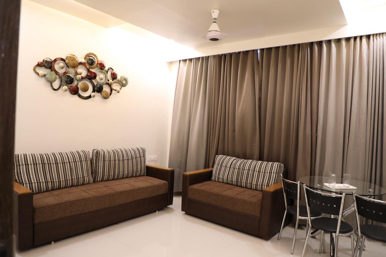Hotel Pushpak Park Osmanabad Екстериор снимка
